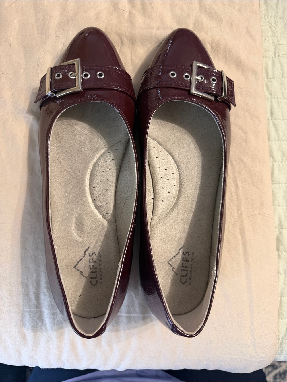 Cliffs by WHITE MOUNTAIN Women’s Burgundy Patent Pointed-Toe Buckle Flats